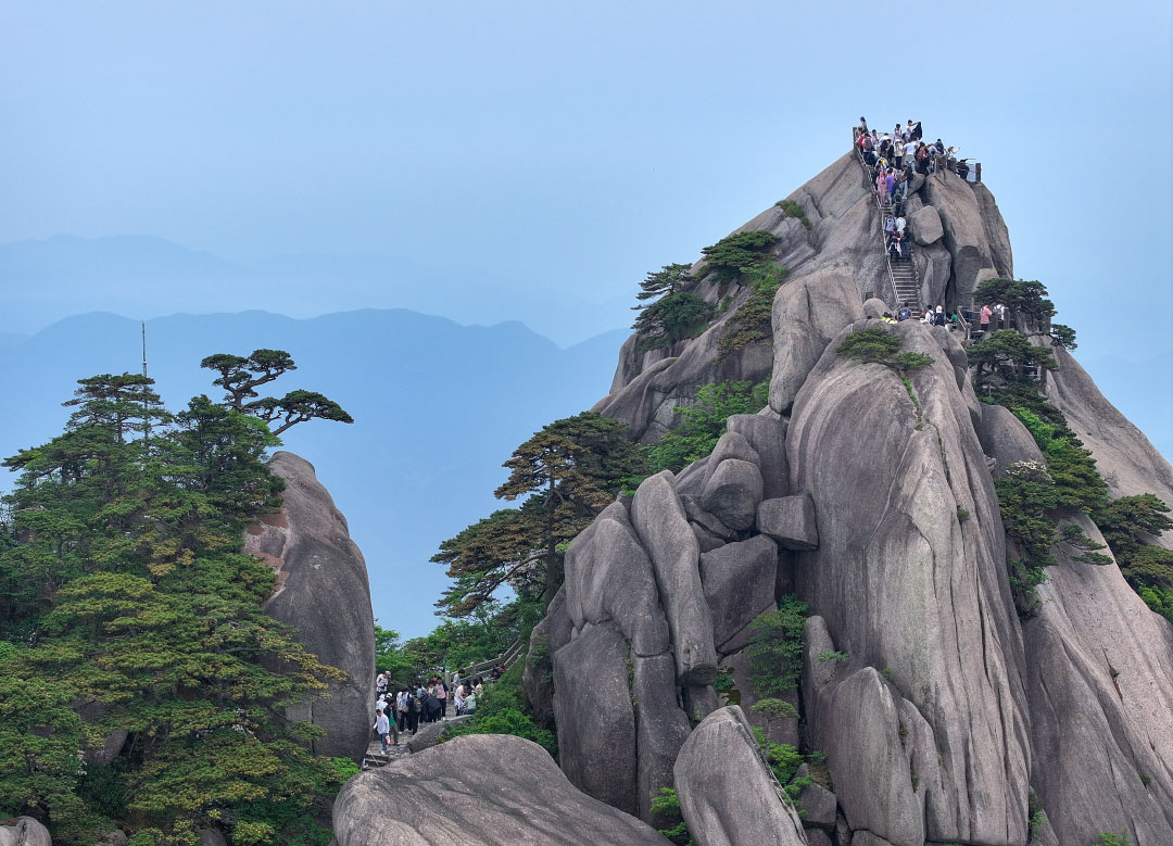 Carp-Back-Huangshan